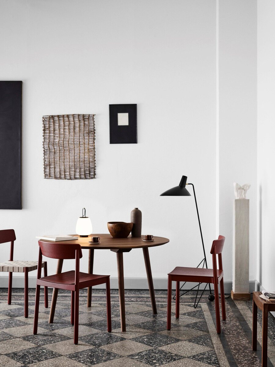 stackable-oak-chair-3